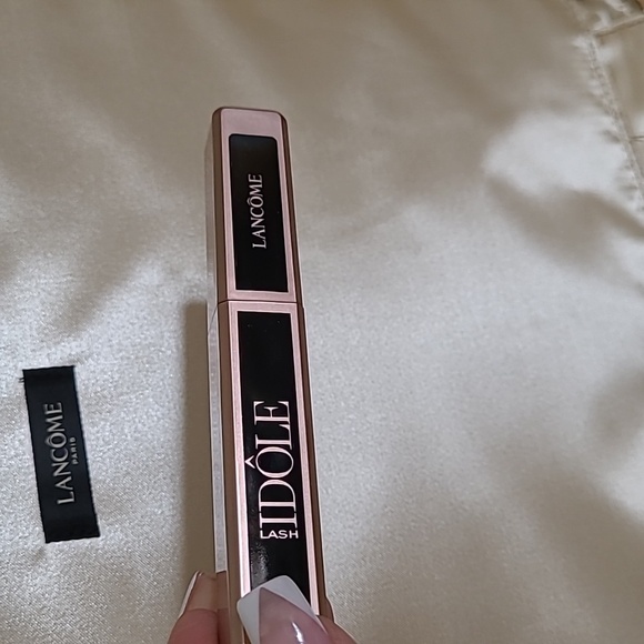 Lancôme Lash Idôle Mascara - Picture 3 of 6